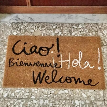 Casa Delfino - Appartamento Centro Storico A Due Passi Dalla Spiaggia & Mare, Porto & Ferrovia Civitavecchia Eksteriør bilde