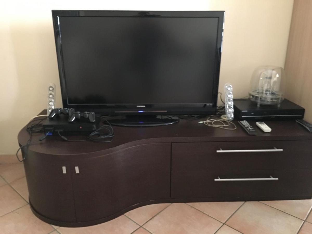 Casa Delfino - Appartamento Centro Storico A Due Passi Dalla Spiaggia & Mare, Porto & Ferrovia Civitavecchia Eksteriør bilde