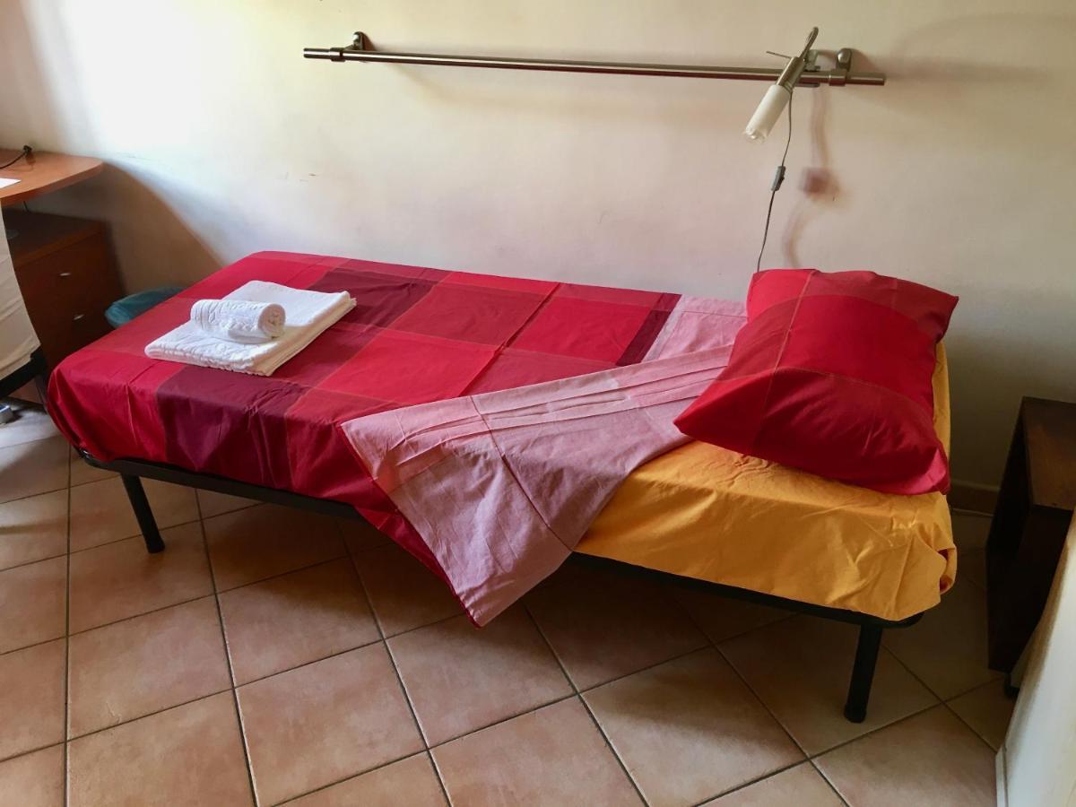 Casa Delfino - Appartamento Centro Storico A Due Passi Dalla Spiaggia & Mare, Porto & Ferrovia Civitavecchia Eksteriør bilde