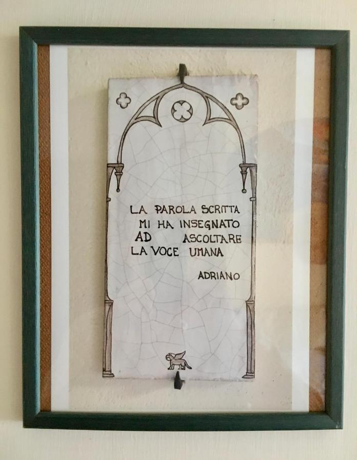 Casa Delfino - Appartamento Centro Storico A Due Passi Dalla Spiaggia & Mare, Porto & Ferrovia Civitavecchia Eksteriør bilde